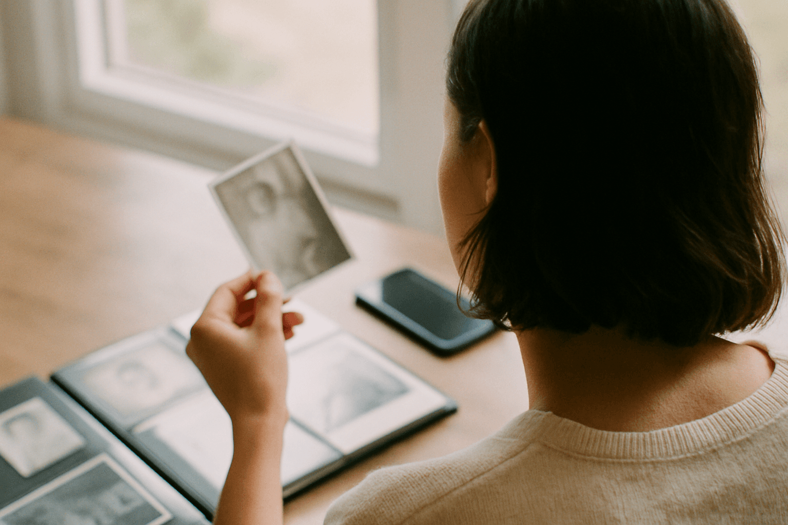 How to Ask Family Members for Old Photos (With Scripts to Copy)